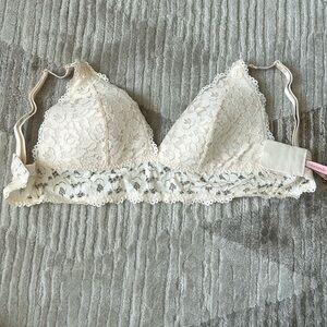 Momanda lace nursing bra NWOT